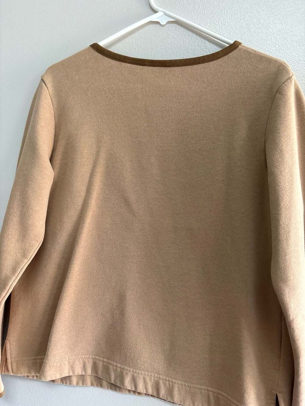 Bobbie Brooks Brown Bisque Fall Leaf Patchwork Sweatshirt Size M (8/10) - Picture 4 of 5